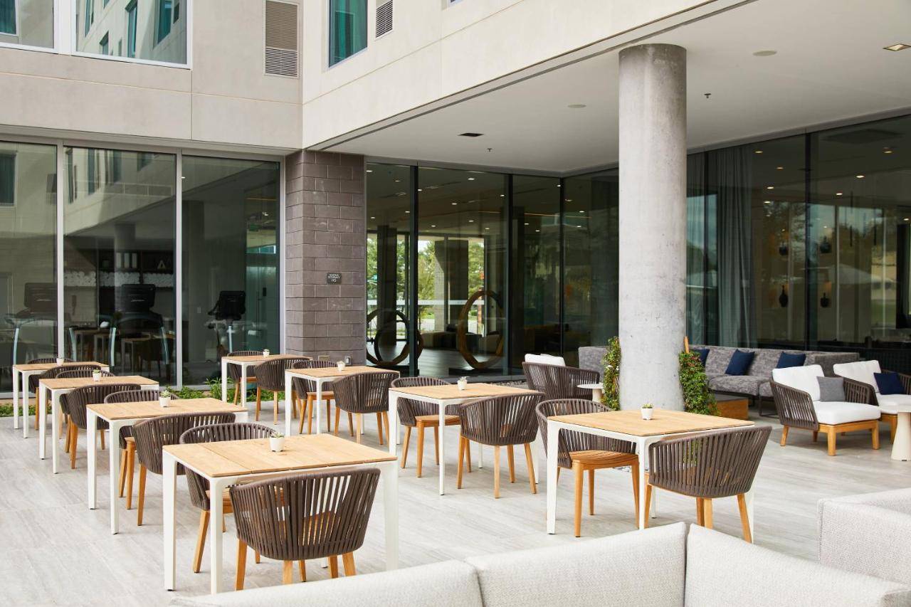 AC Hotel by Marriott Phoenix Biltmore