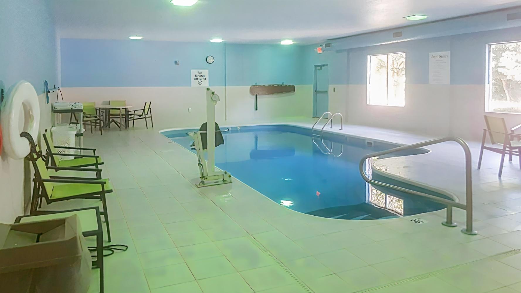 Holiday Inn Express Hotel & Suites Dayton-Centerville