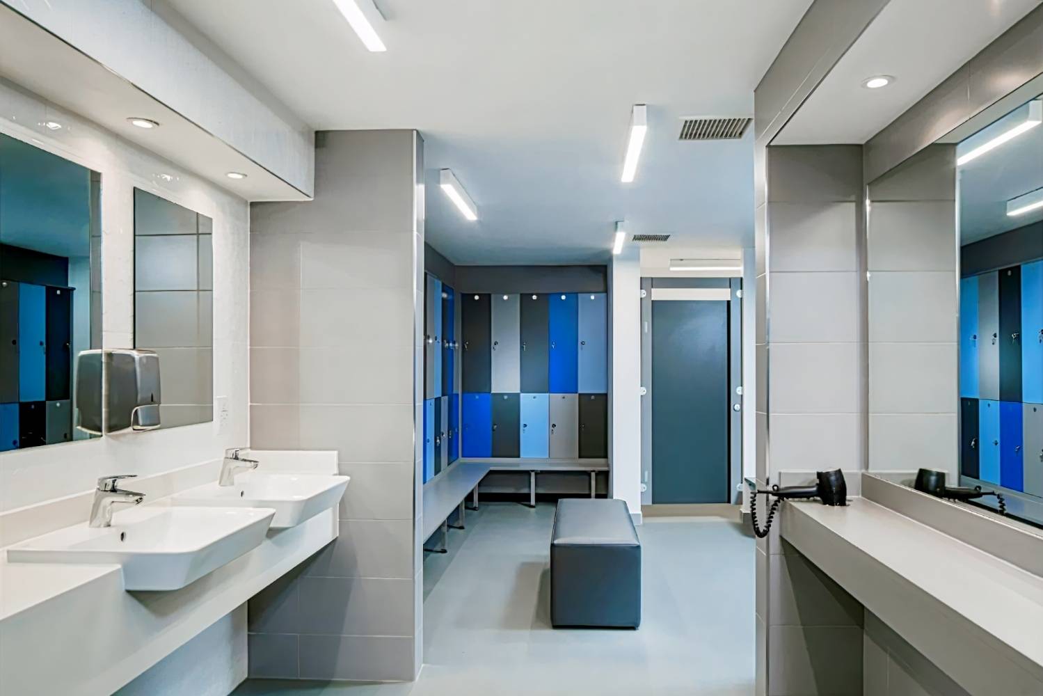 Radisson RED Heathrow