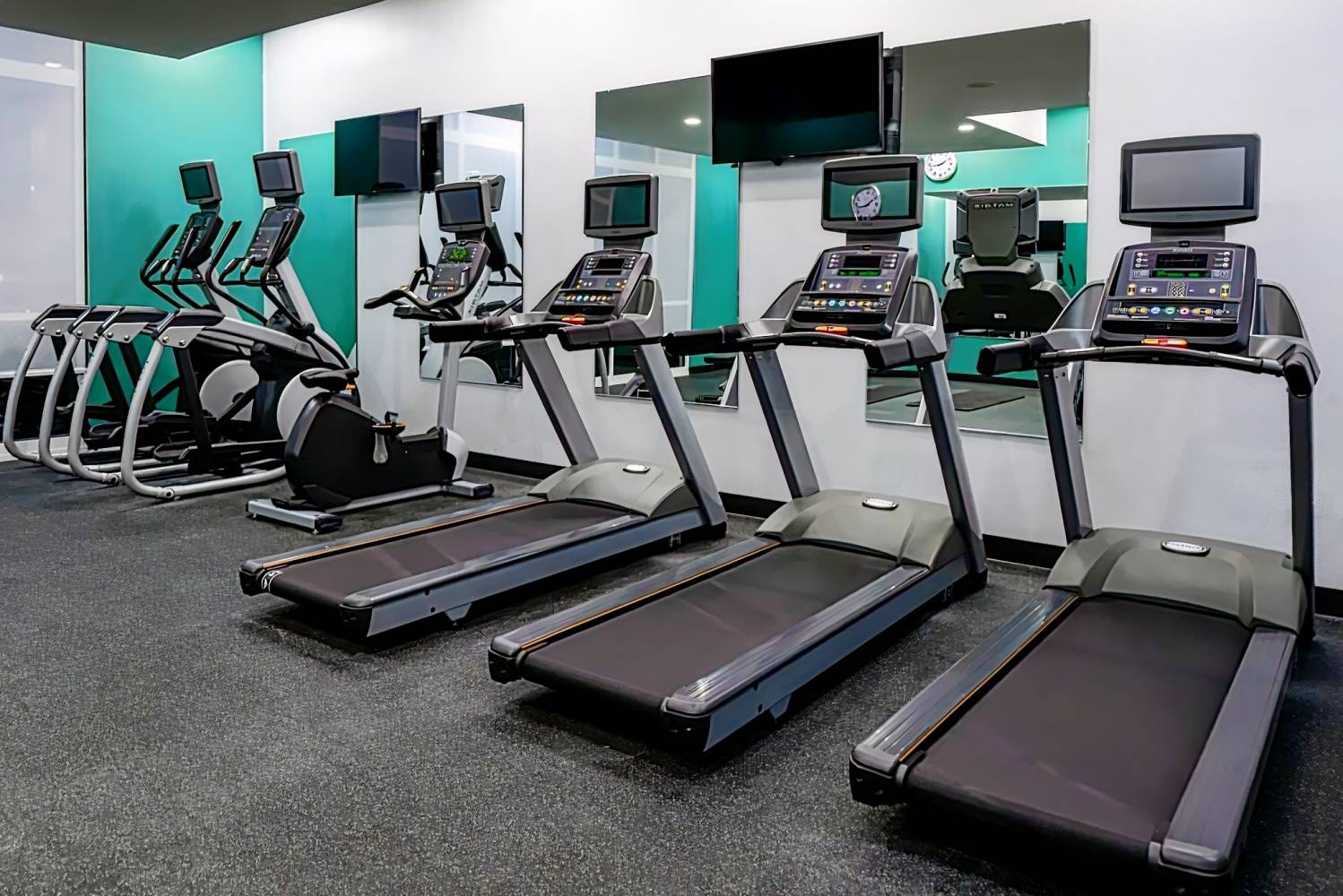 Holiday Inn & Suites Orlando  I-Drive Theme Parks