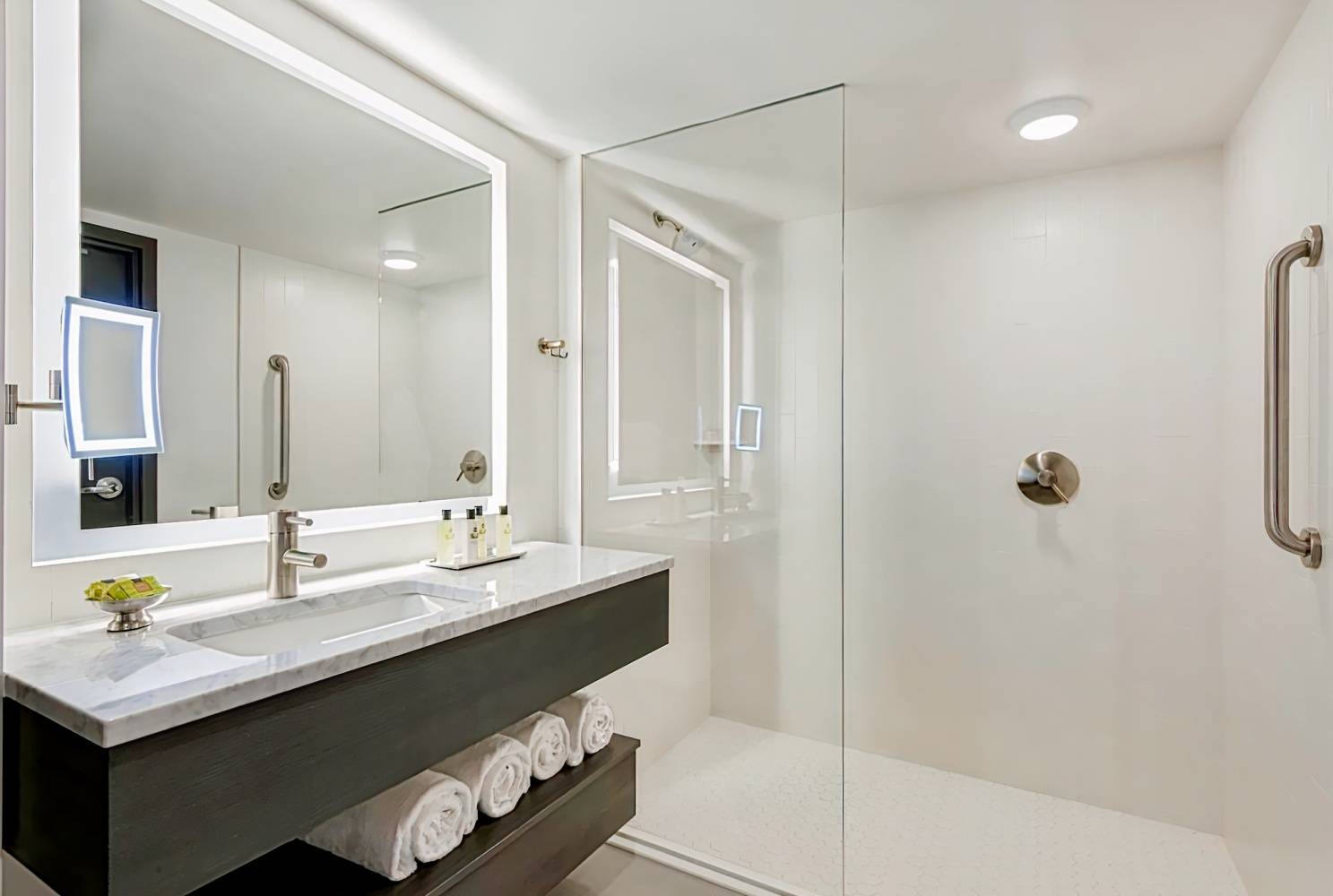 Intercontinental St. Paul Riverfront