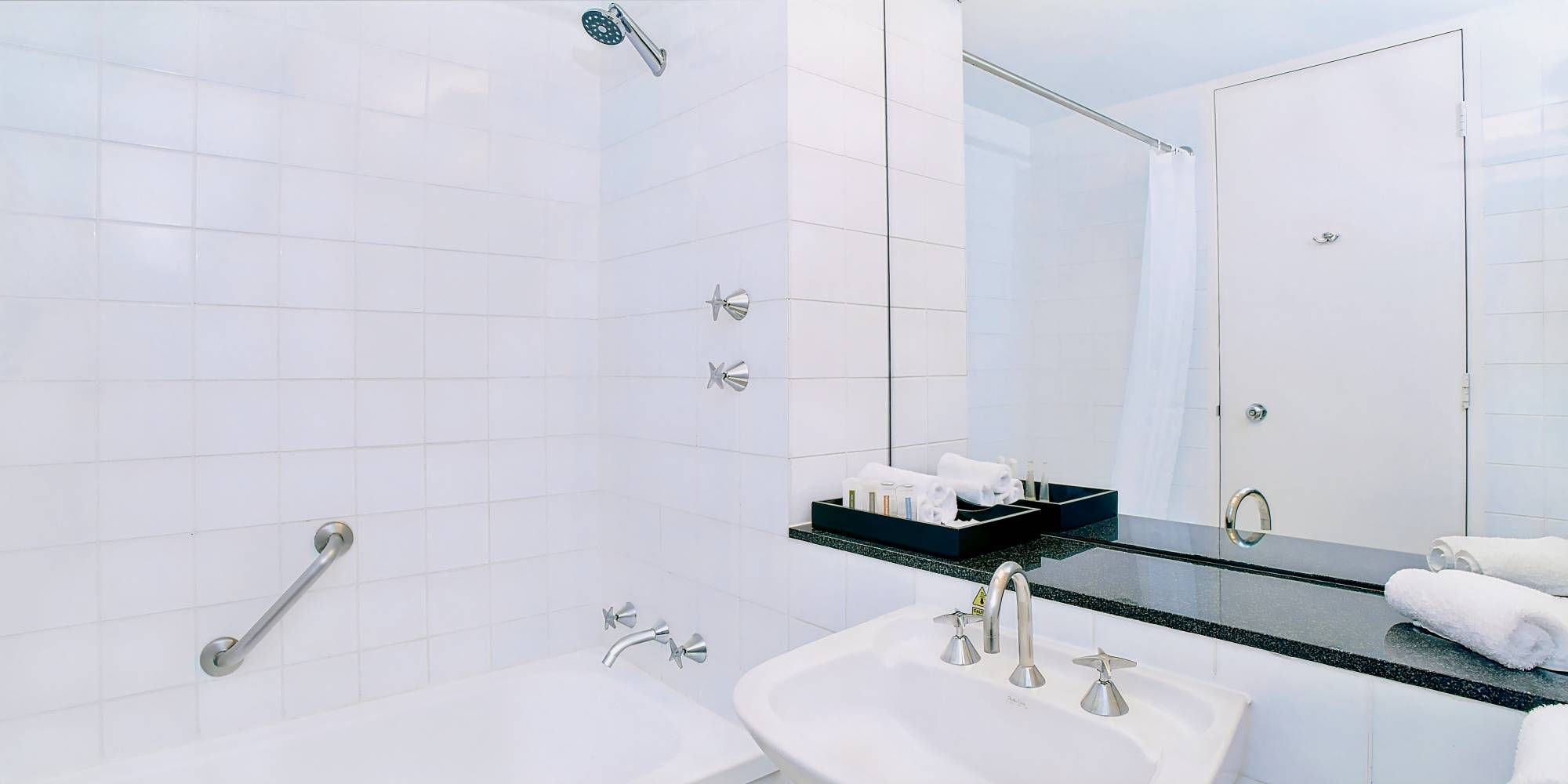 Crowne Plaza Canberra, an IHG Hotel