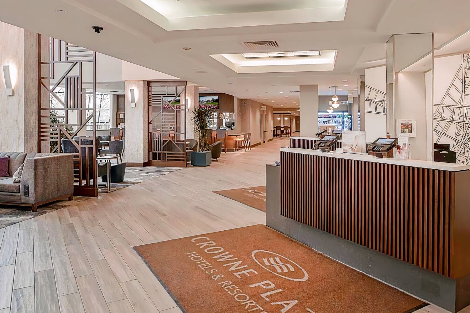 Crowne Plaza St. Louis Airport