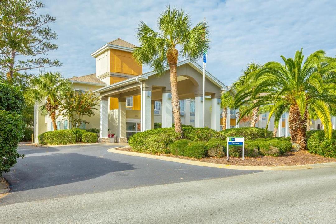 Holiday Inn Express Saint Simons Island, an IHG Hotel
