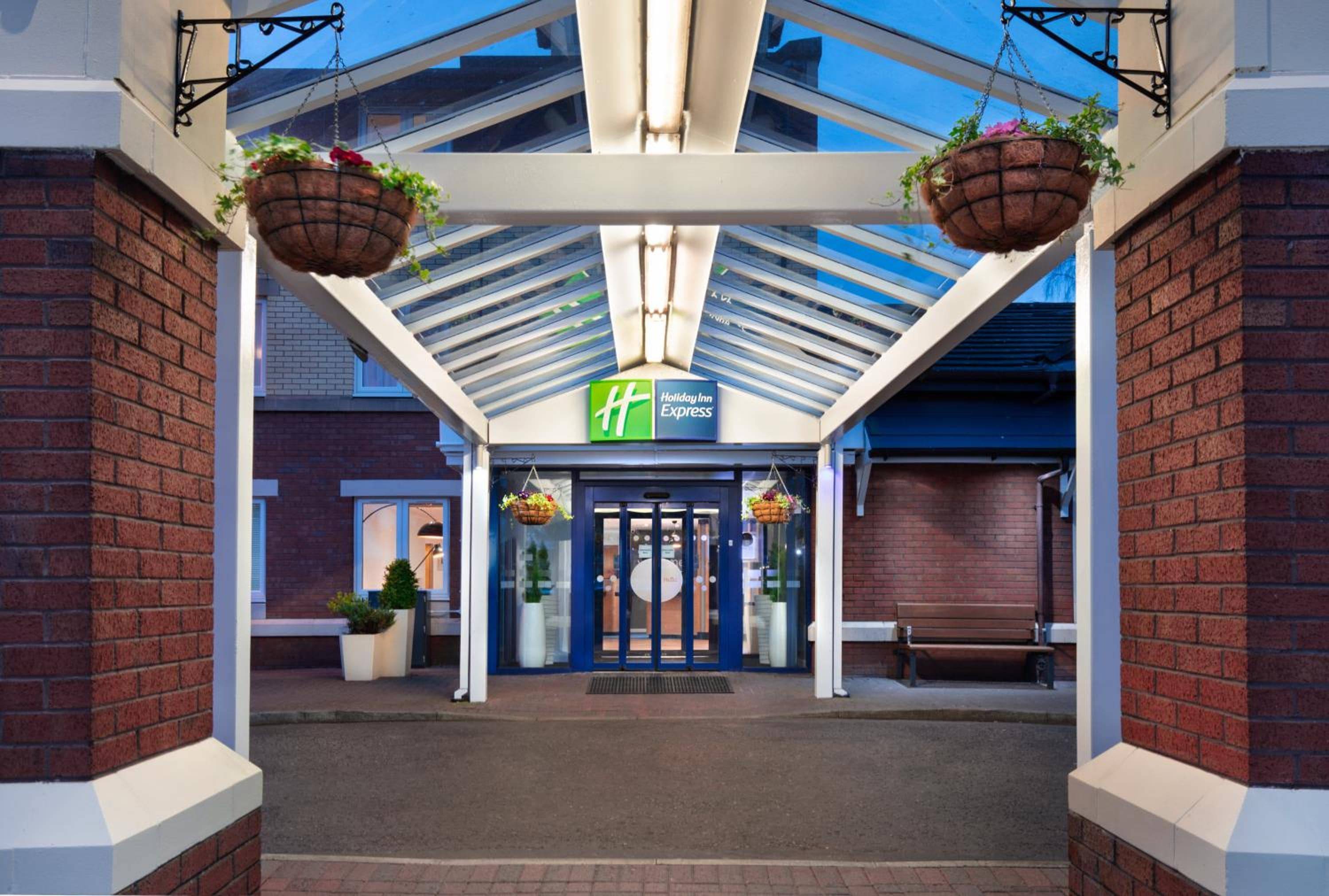 Holiday Inn Express Strathclyde Park