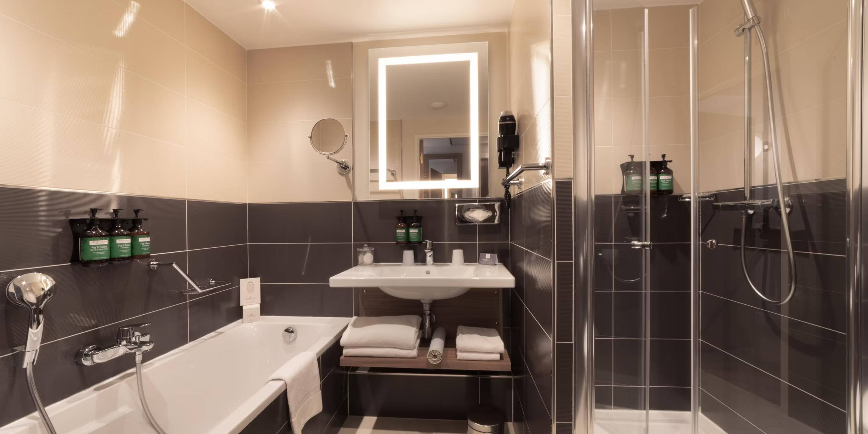 Crowne Plaza Lyon - Cité Internationale by IHG