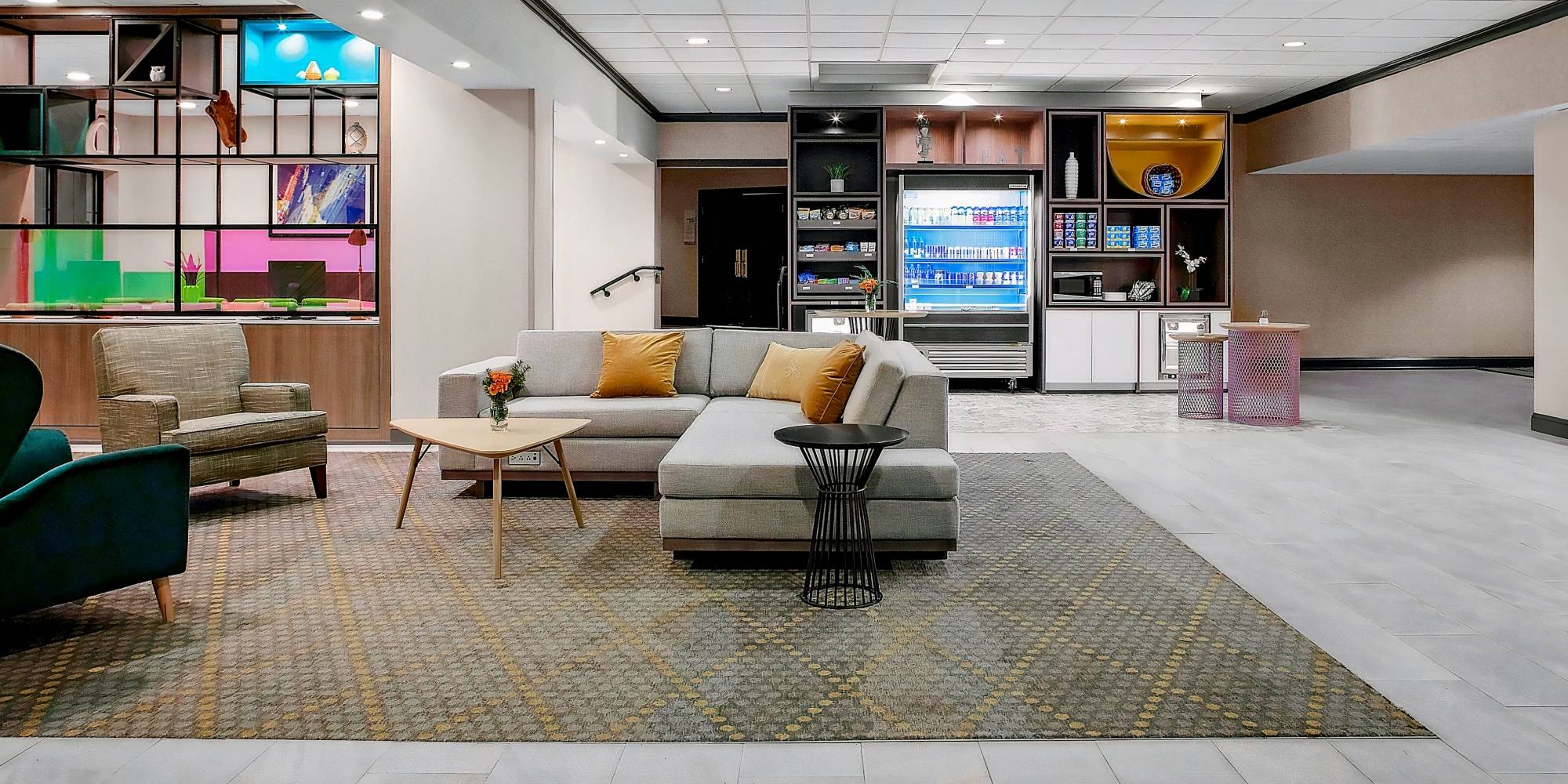 Holiday Inn & Suites Boston Peabody