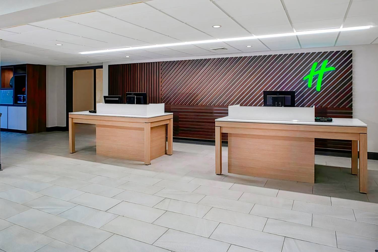 Holiday Inn & Suites Marlborough