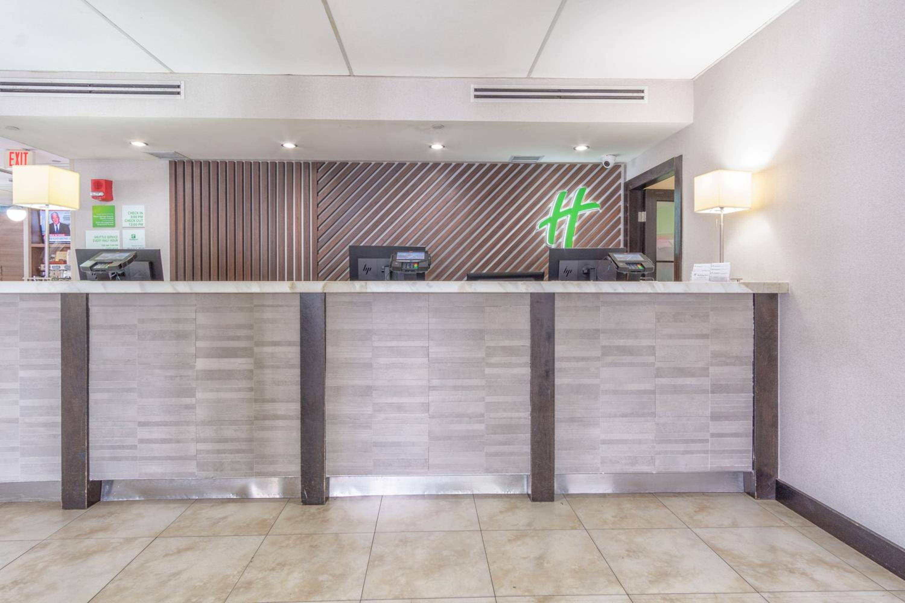 Holiday Inn Miami International Airport, an IHG Hotel