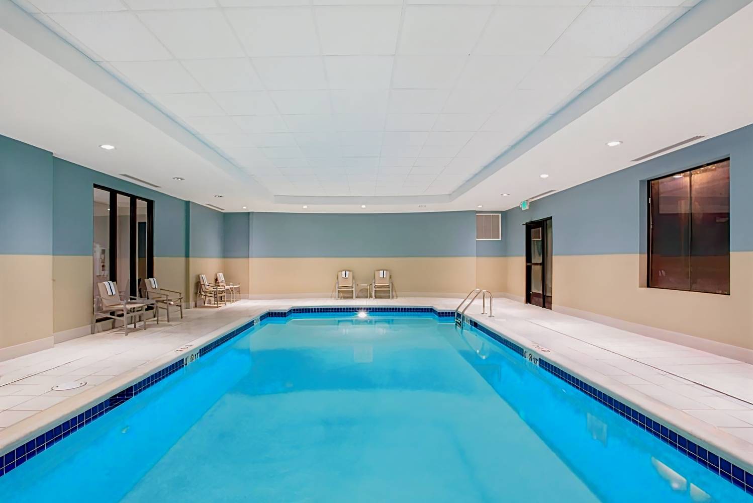 Holiday Inn Express & Suites Owings Mills-Baltimore Area