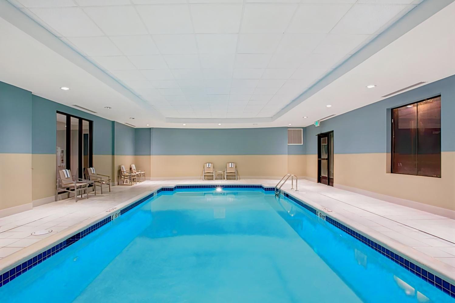 Holiday Inn Express & Suites Owings Mills-Baltimore Area