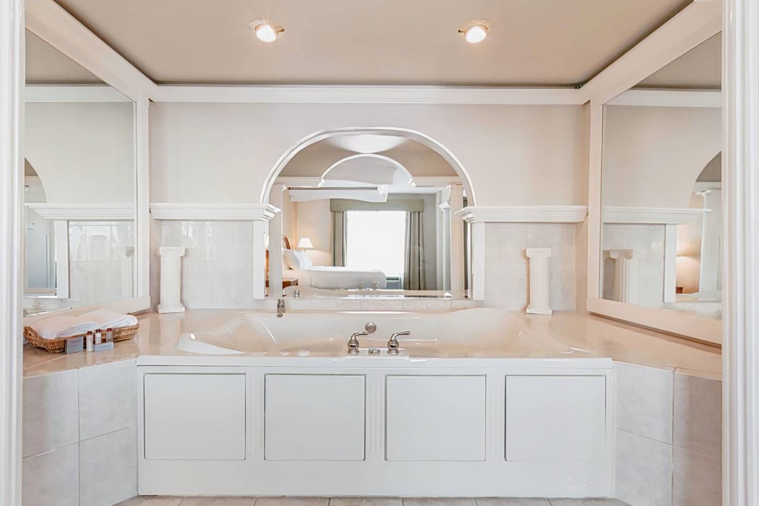 Holiday Inn Belcamp-Aberdeen Area