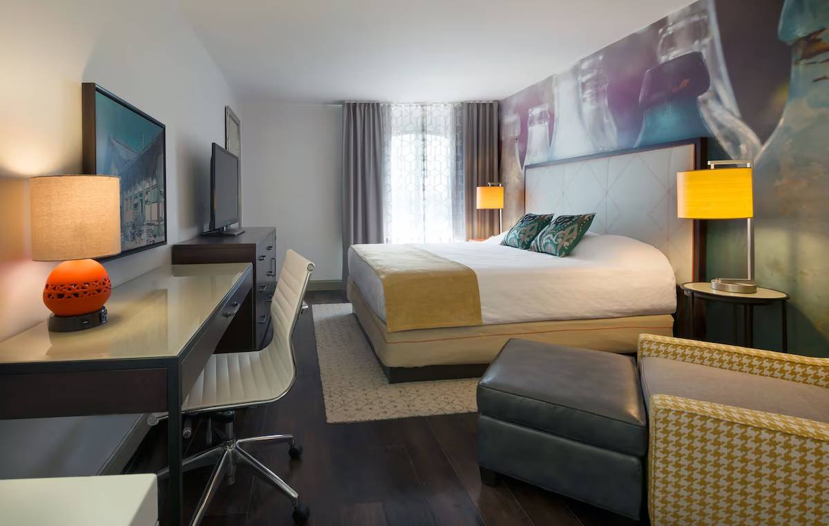 Hotel Indigo Savannah Historic District, an IHG Hotel