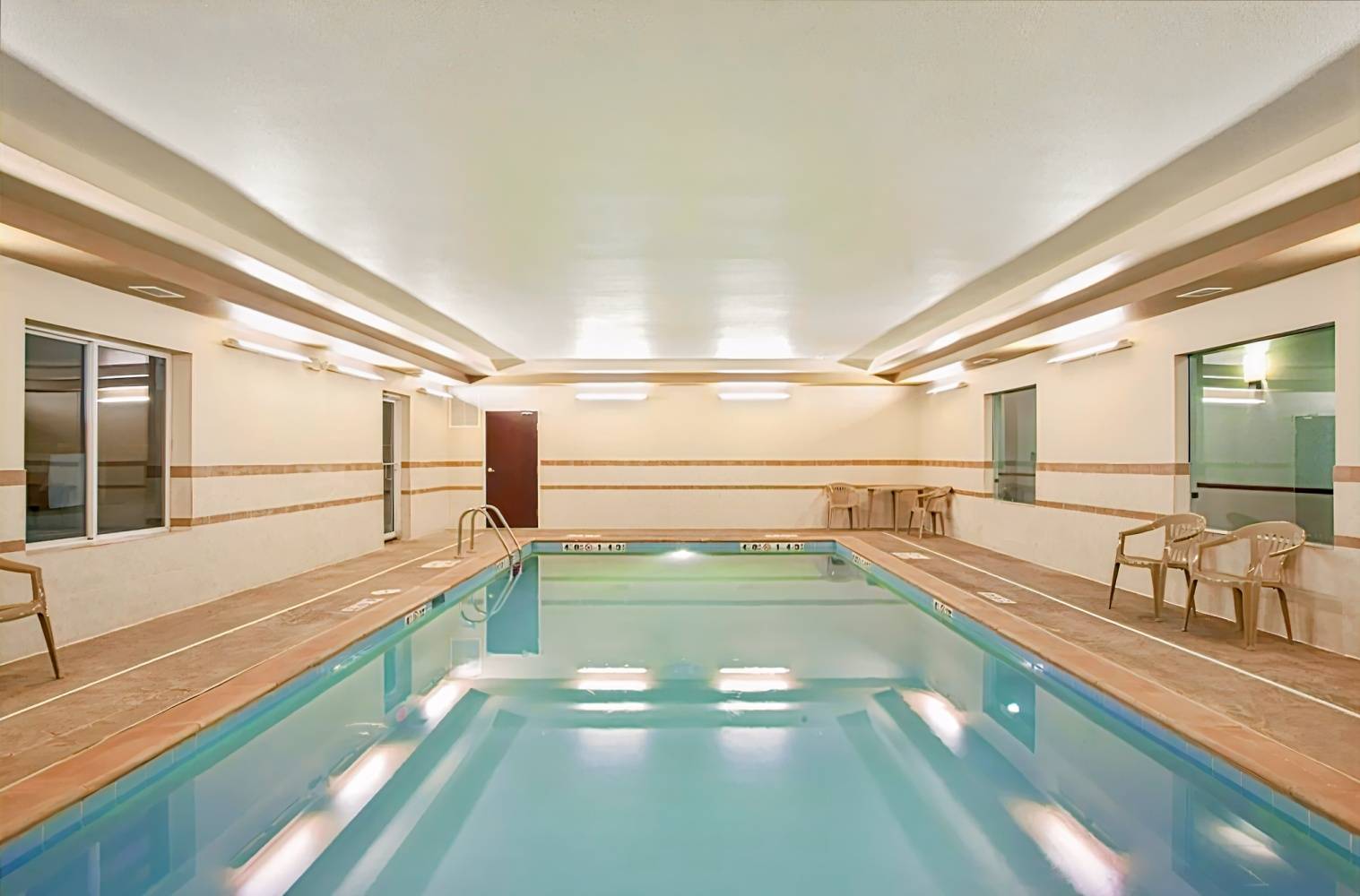 Holiday Inn Express Le Roy - Bloomington Area