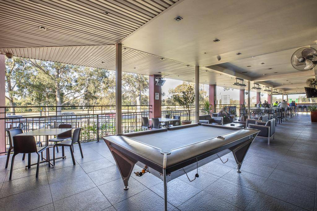 Nightcap at Colyton Hotel