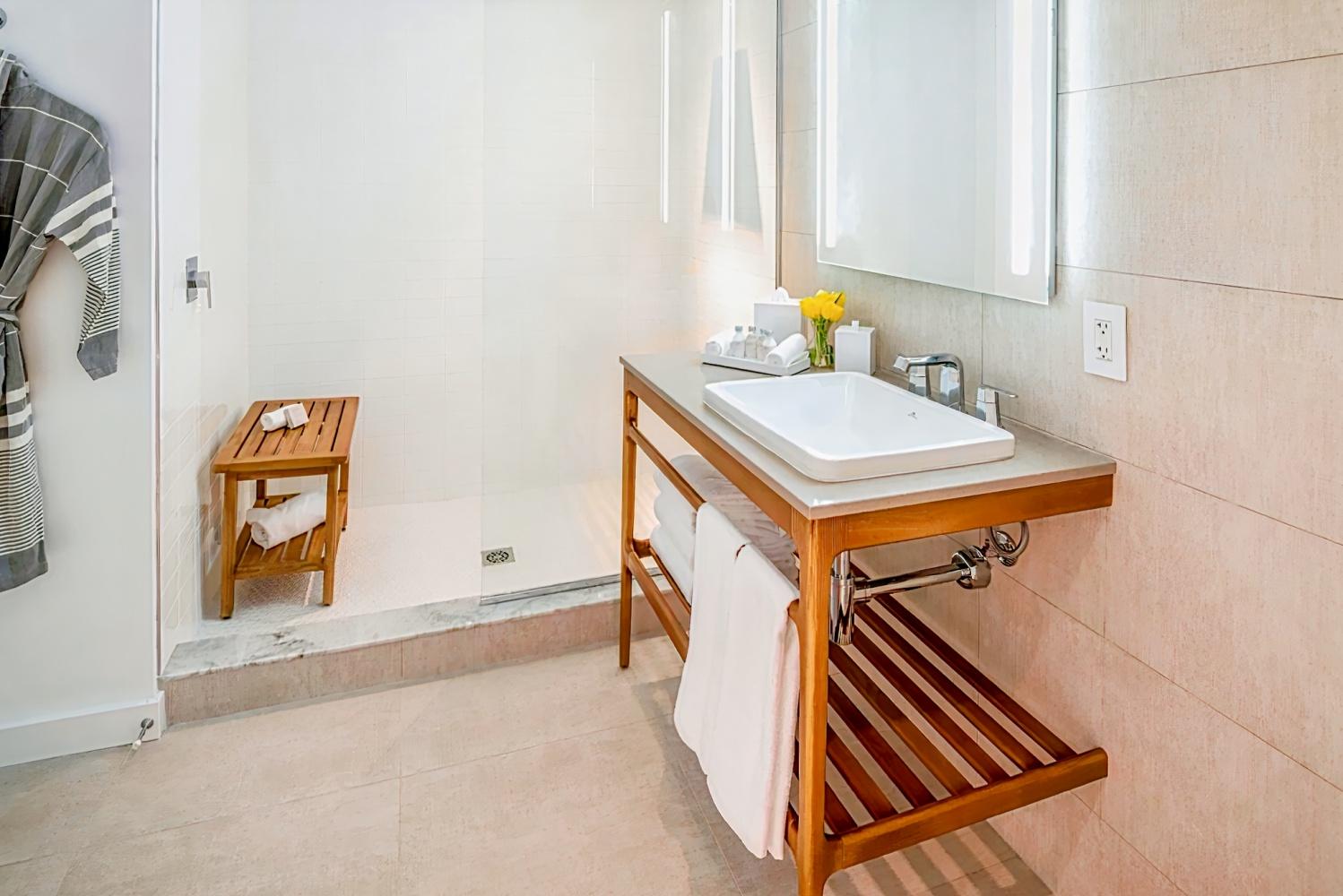 The Sarasota Modern, a Tribute Portfolio Hotel