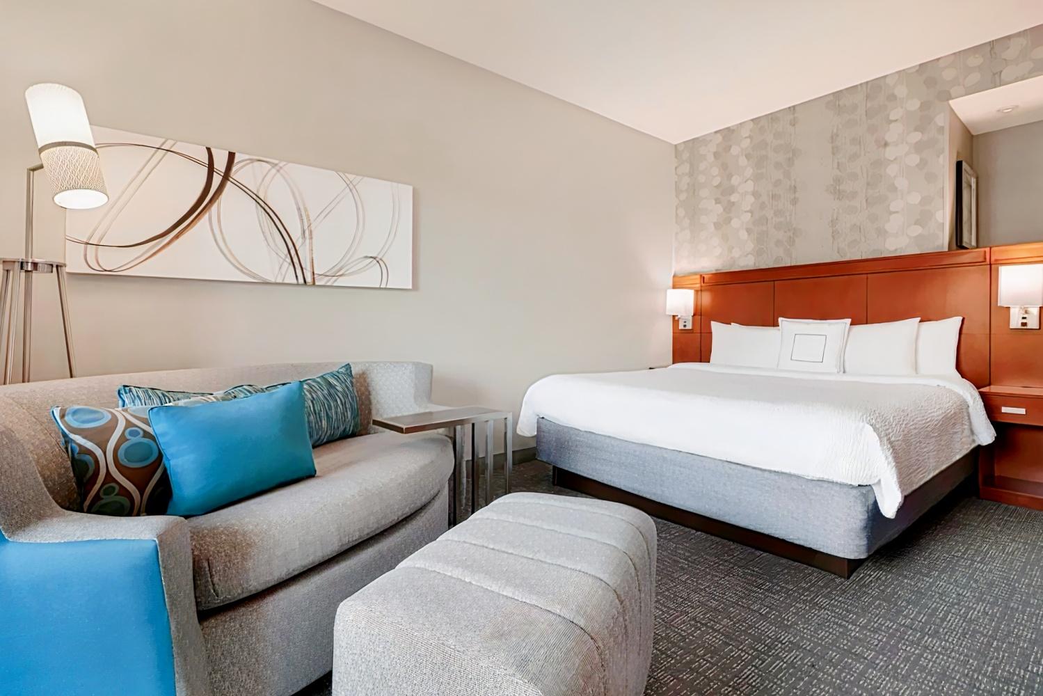 Courtyard Charlotte Airport North