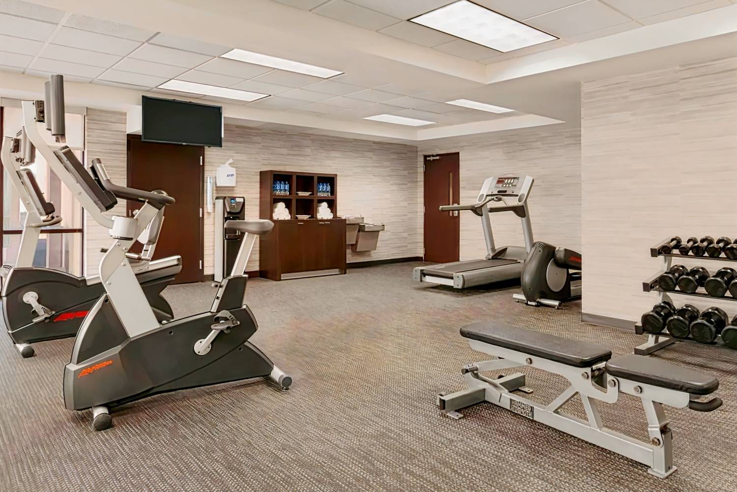 Courtyard Charlotte Airport North