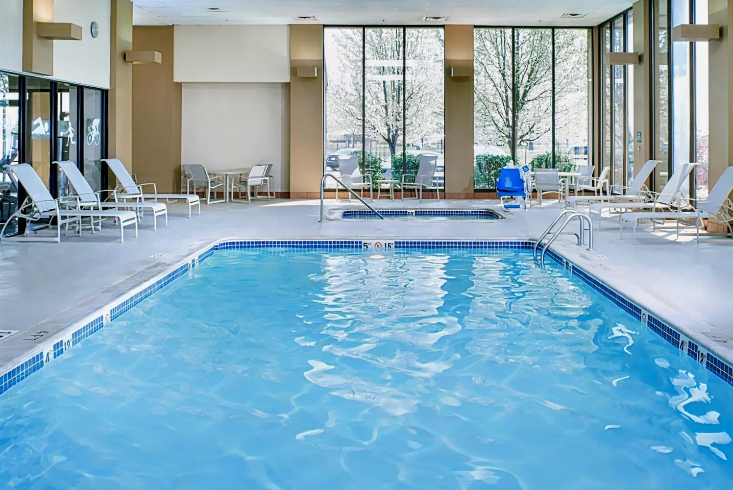 DoubleTree by Hilton Dearborn