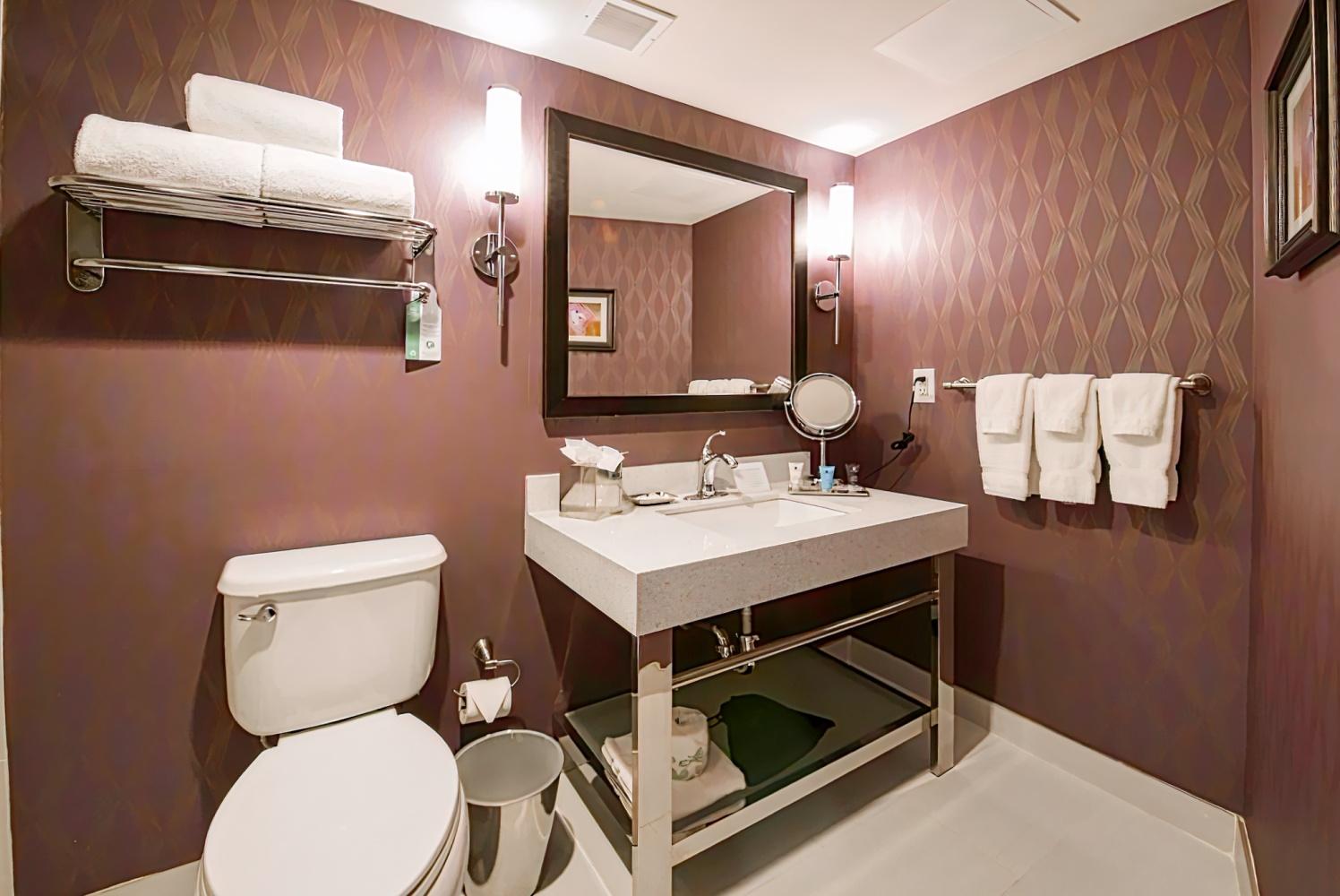 Crowne Plaza Saddle Brook