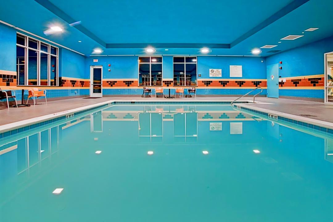 Holiday Inn & Suites Williamsburg-Historic Gateway