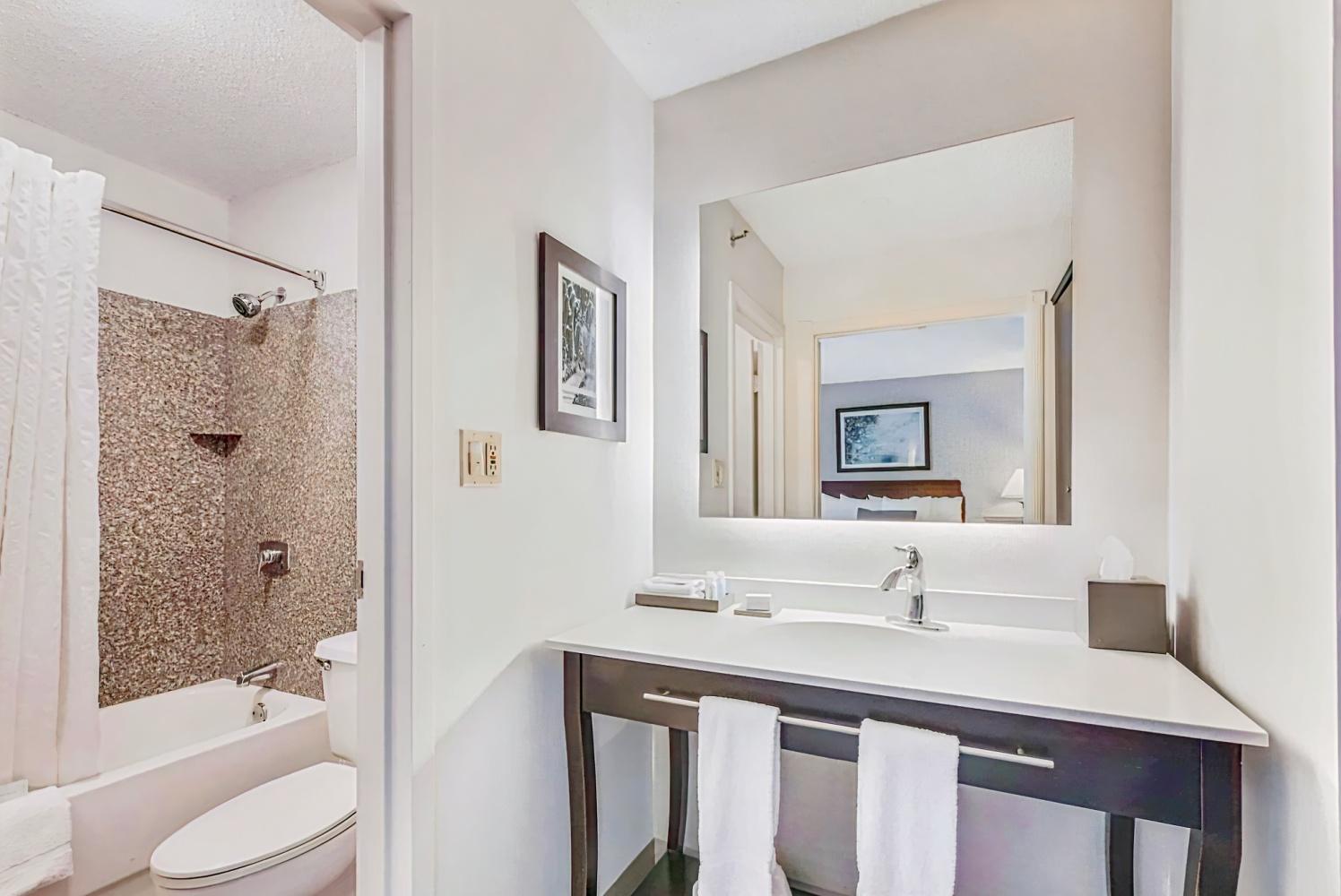 The Blu Hotel, Ascend Hotel Collection