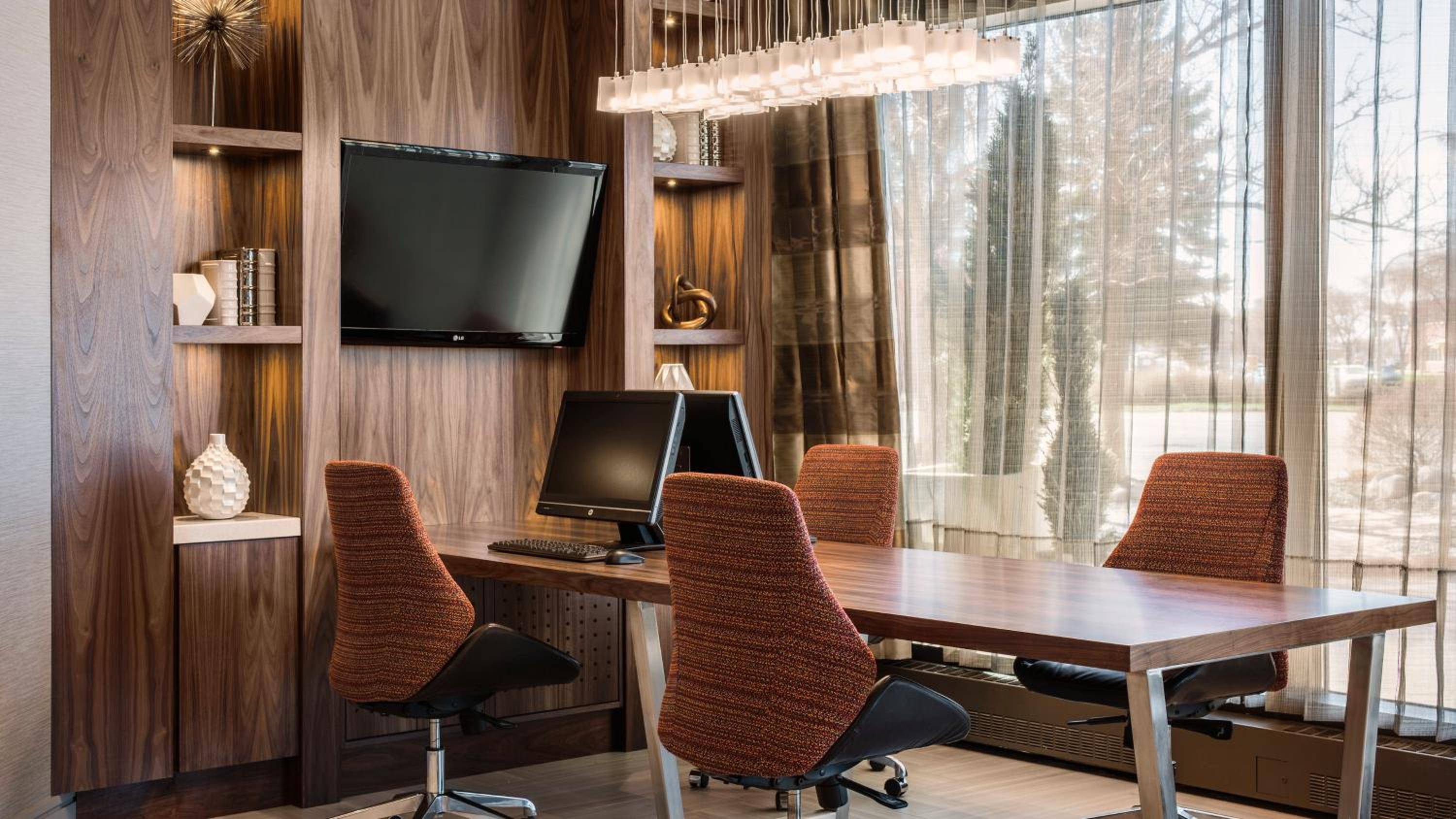 Holiday Inn Winnipeg South, an IHG Hotel