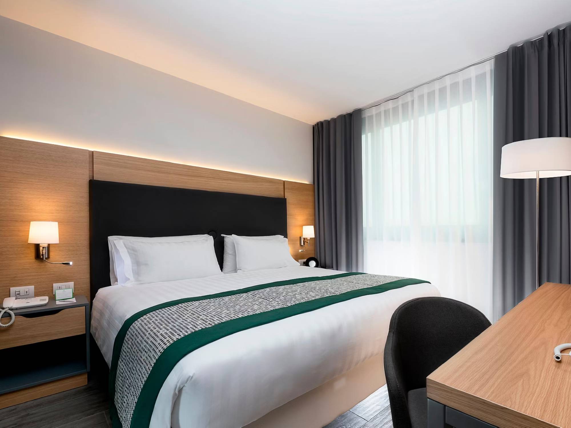 Holiday Inn Naples, an IHG Hotel