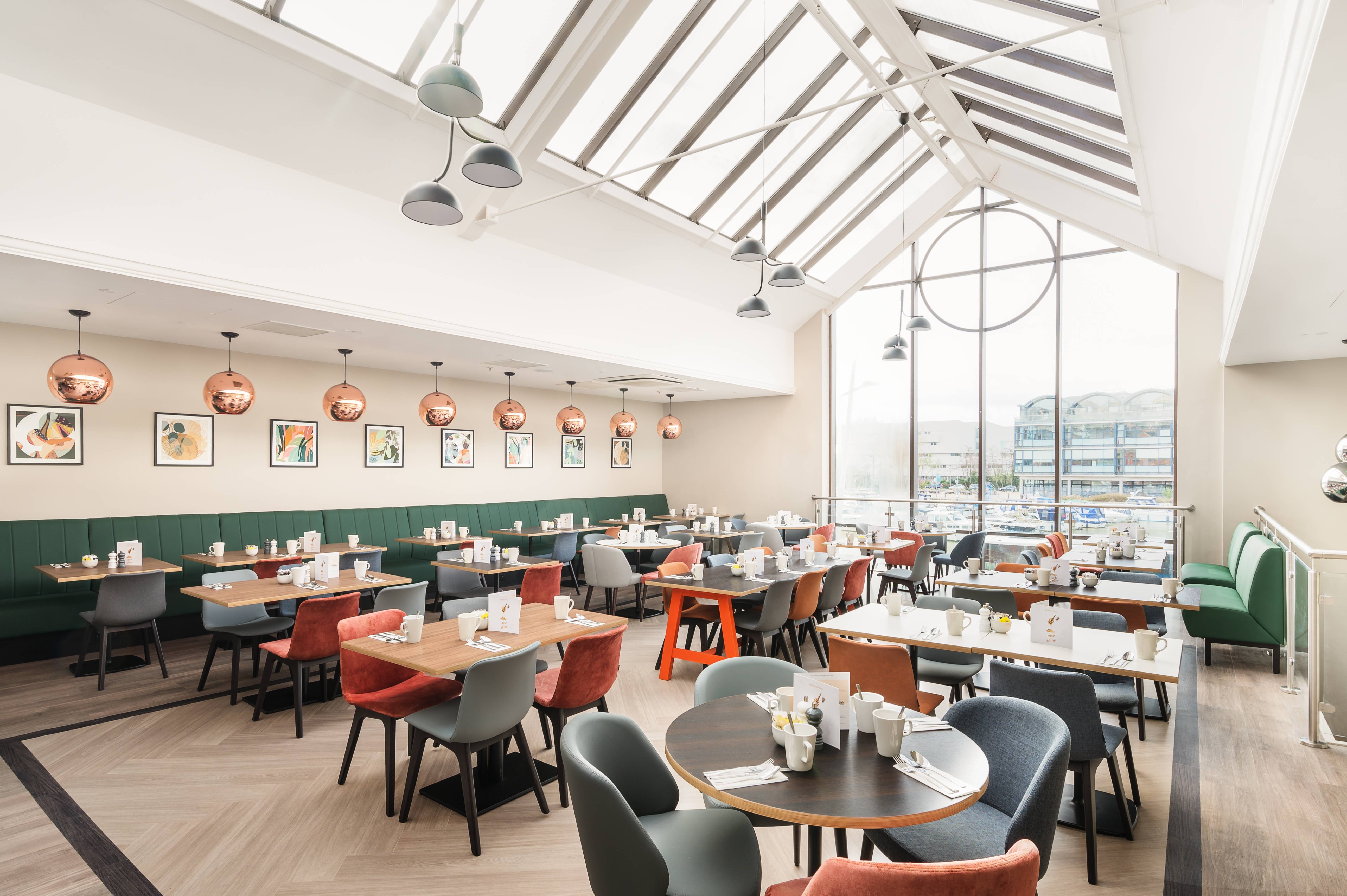 Holiday Inn Lincoln, an IHG Hotel