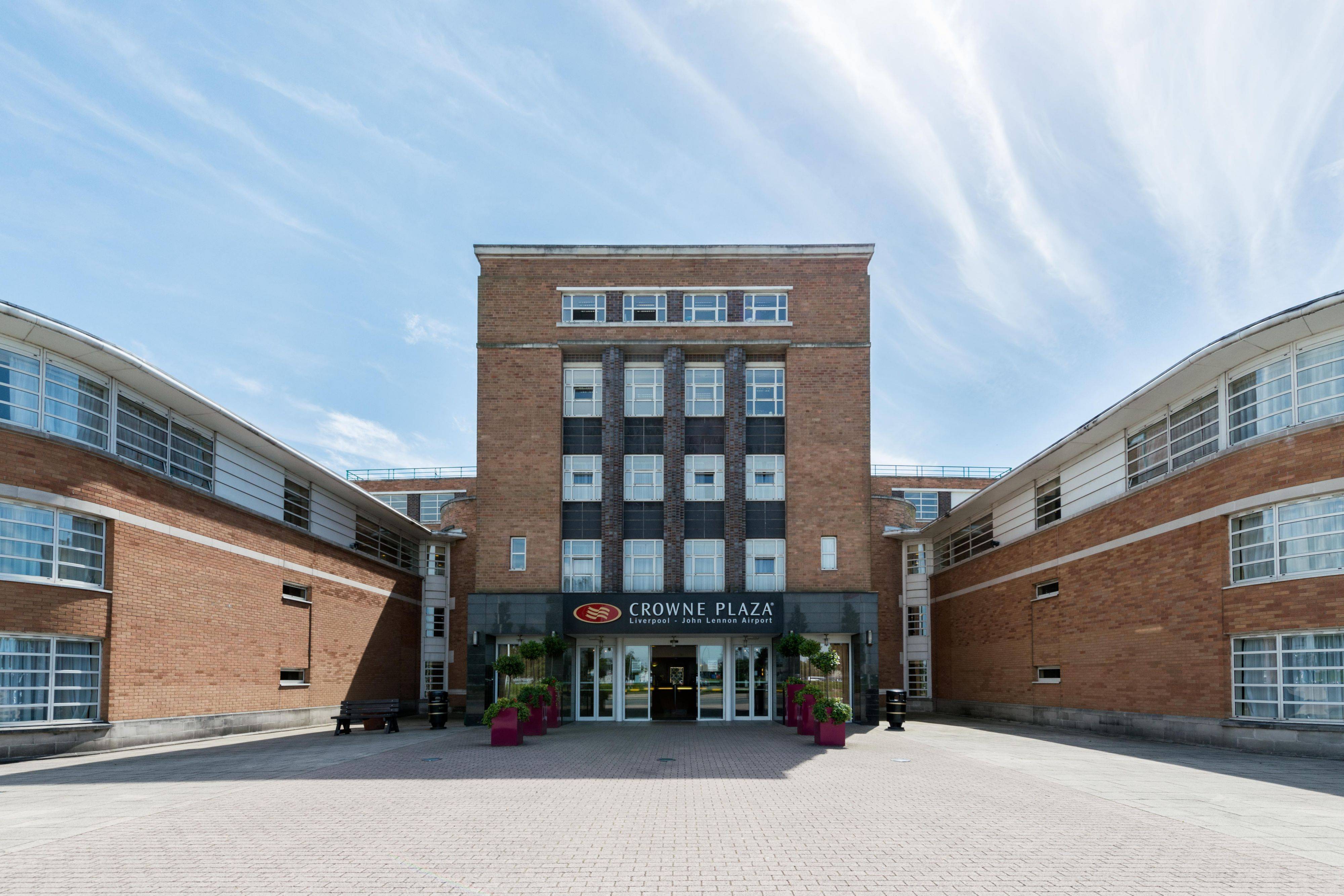 Crowne Plaza Liverpool - John Lennon Airport, an IHG Hotel
