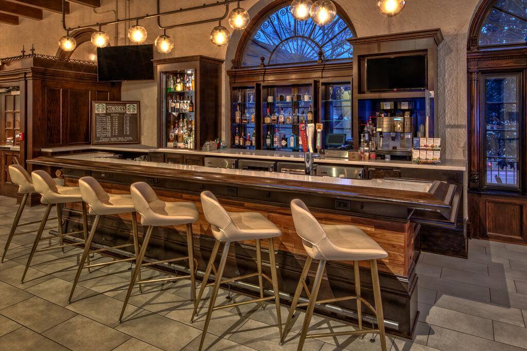 Courtyard Kansas City Country Club Plaza