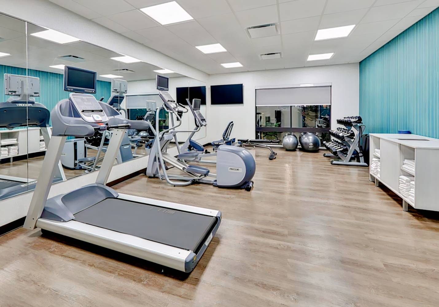 Holiday Inn Express & Suites Fort Worth North - Northlake