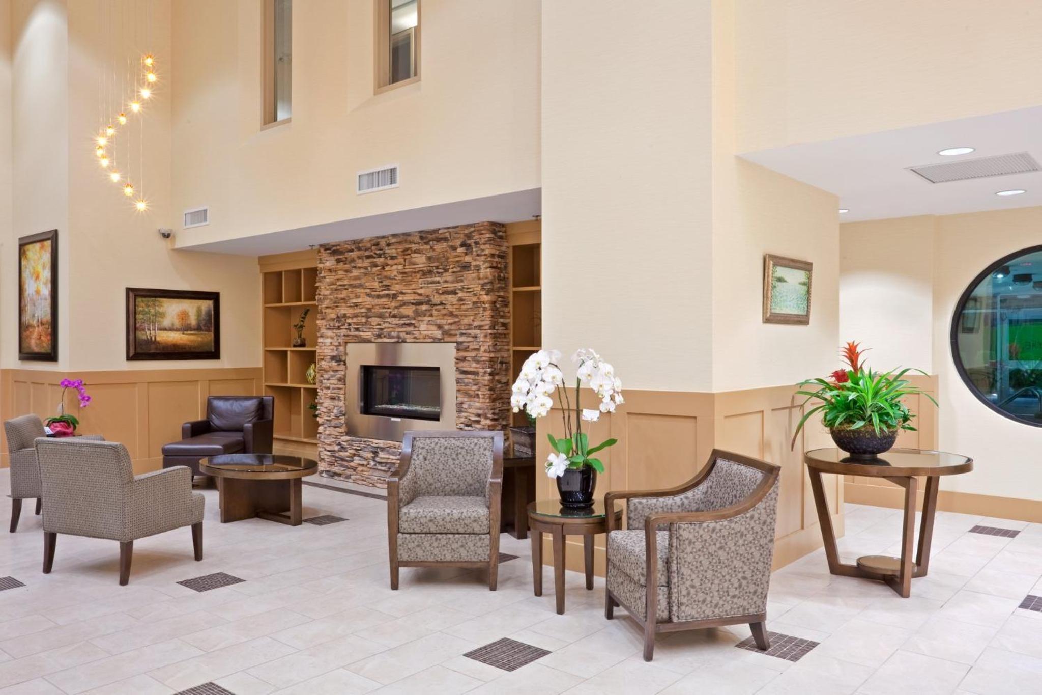 Holiday Inn Hotel & Suites Surrey East - Cloverdale, an IHG Hotel