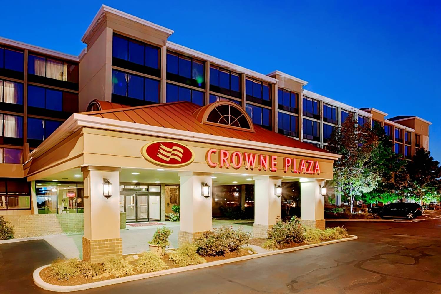 Crowne Plaza Cleveland Airport