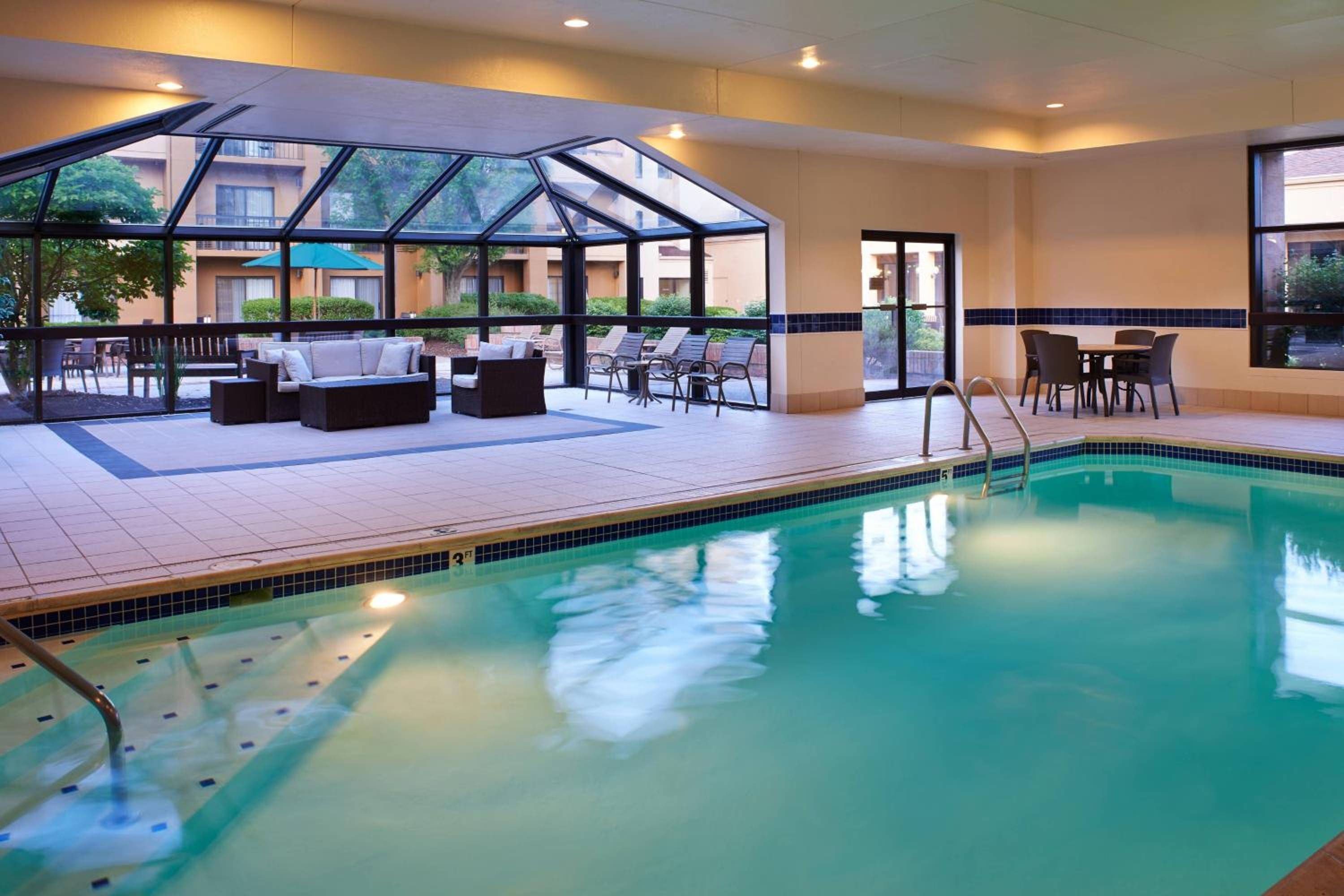 Courtyard Columbus Worthington