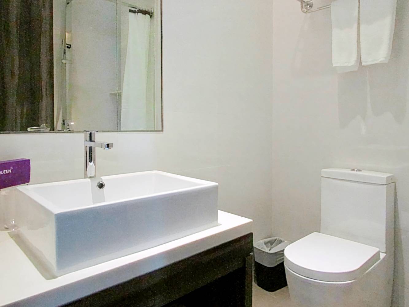 Aqueen Hotel Paya Lebar