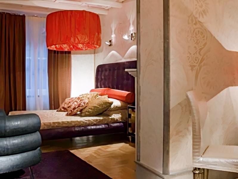 The inn at the Roman forum