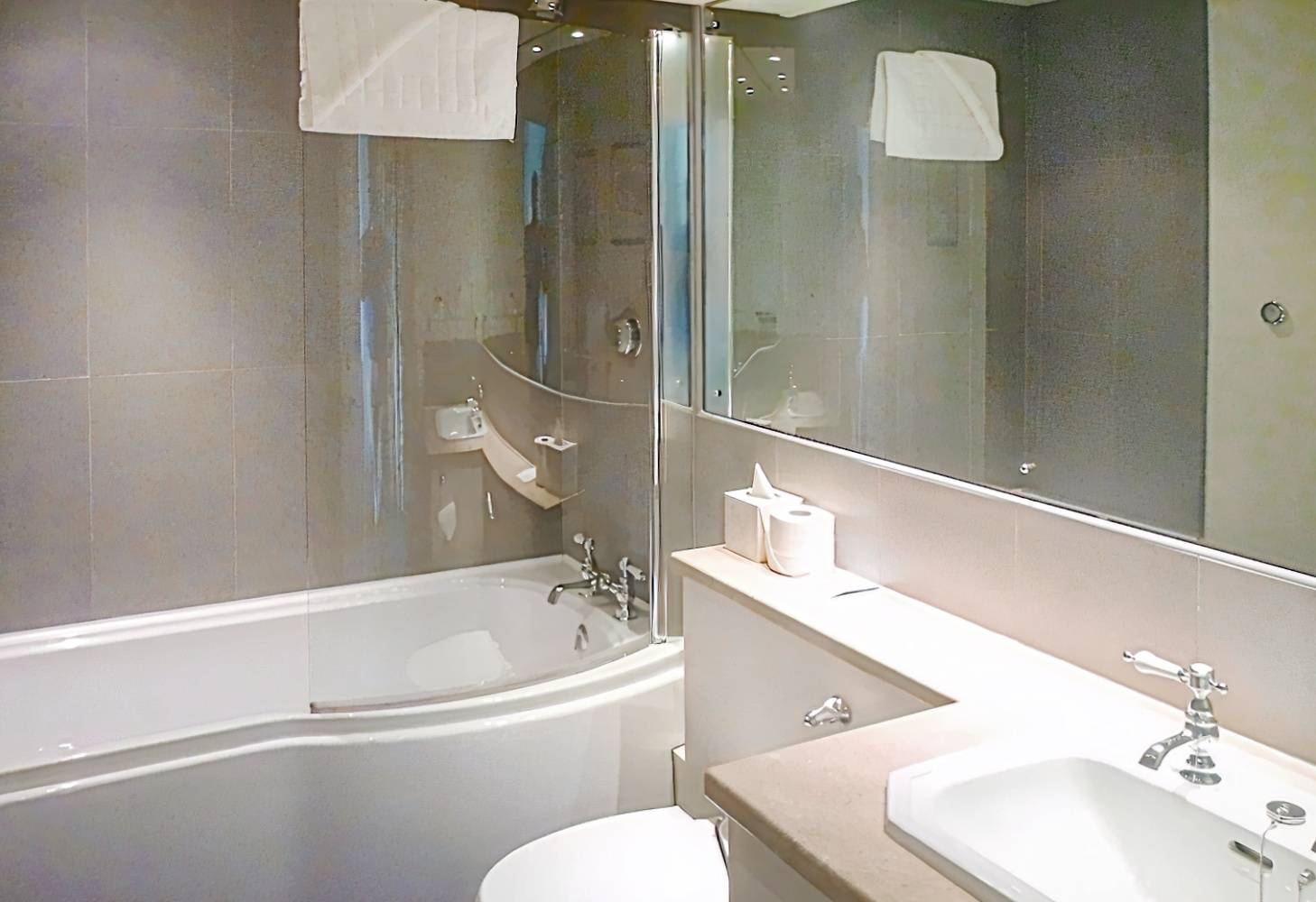 Barnsdale Lodge Hotel