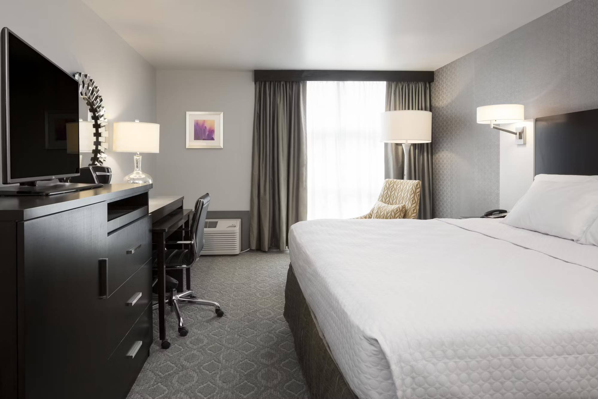 Crowne Plaza Chicago SW - Burr Ridge, an IHG Hotel