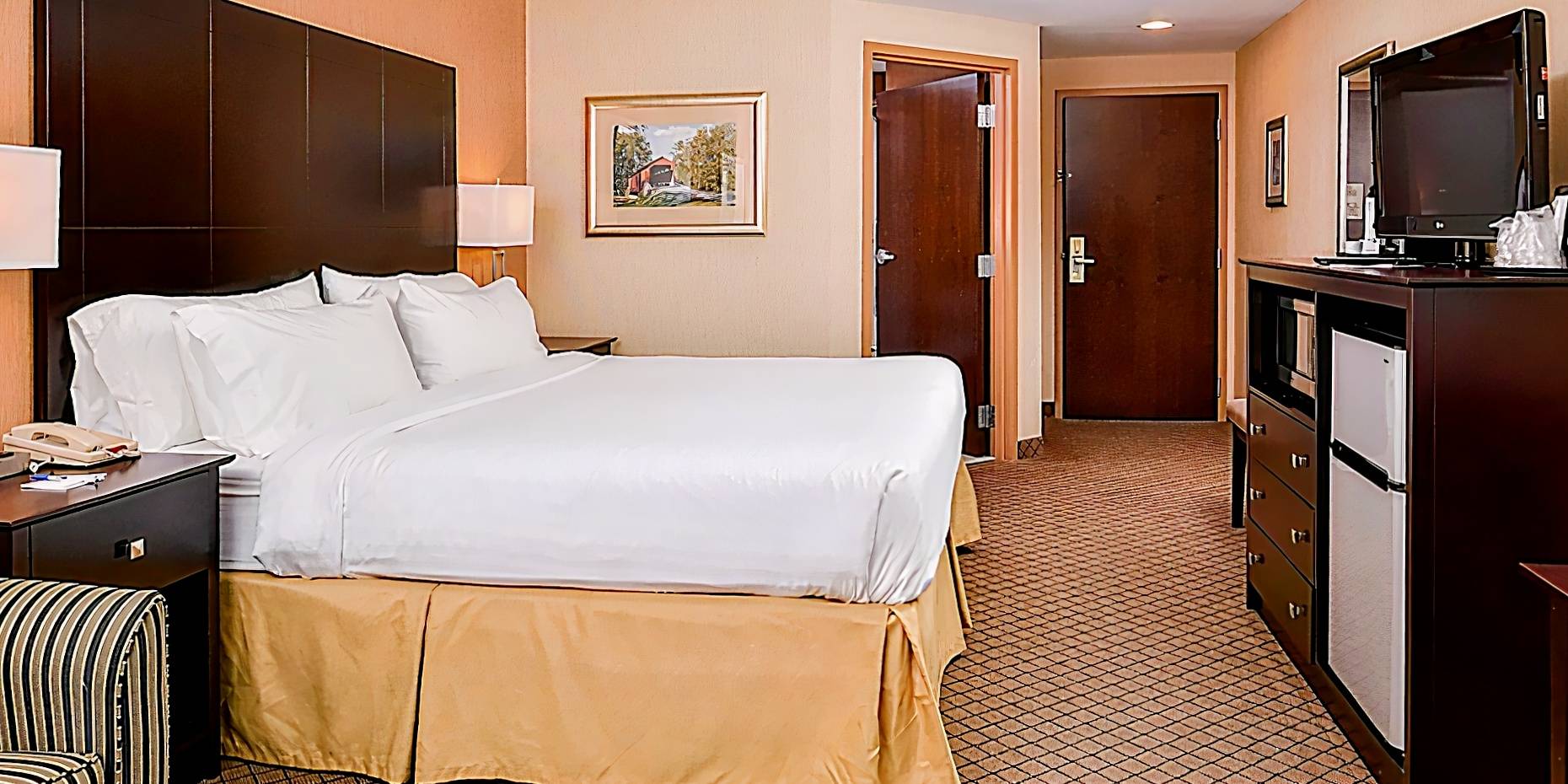 Holiday Inn Express Lewisburg/New Columbia