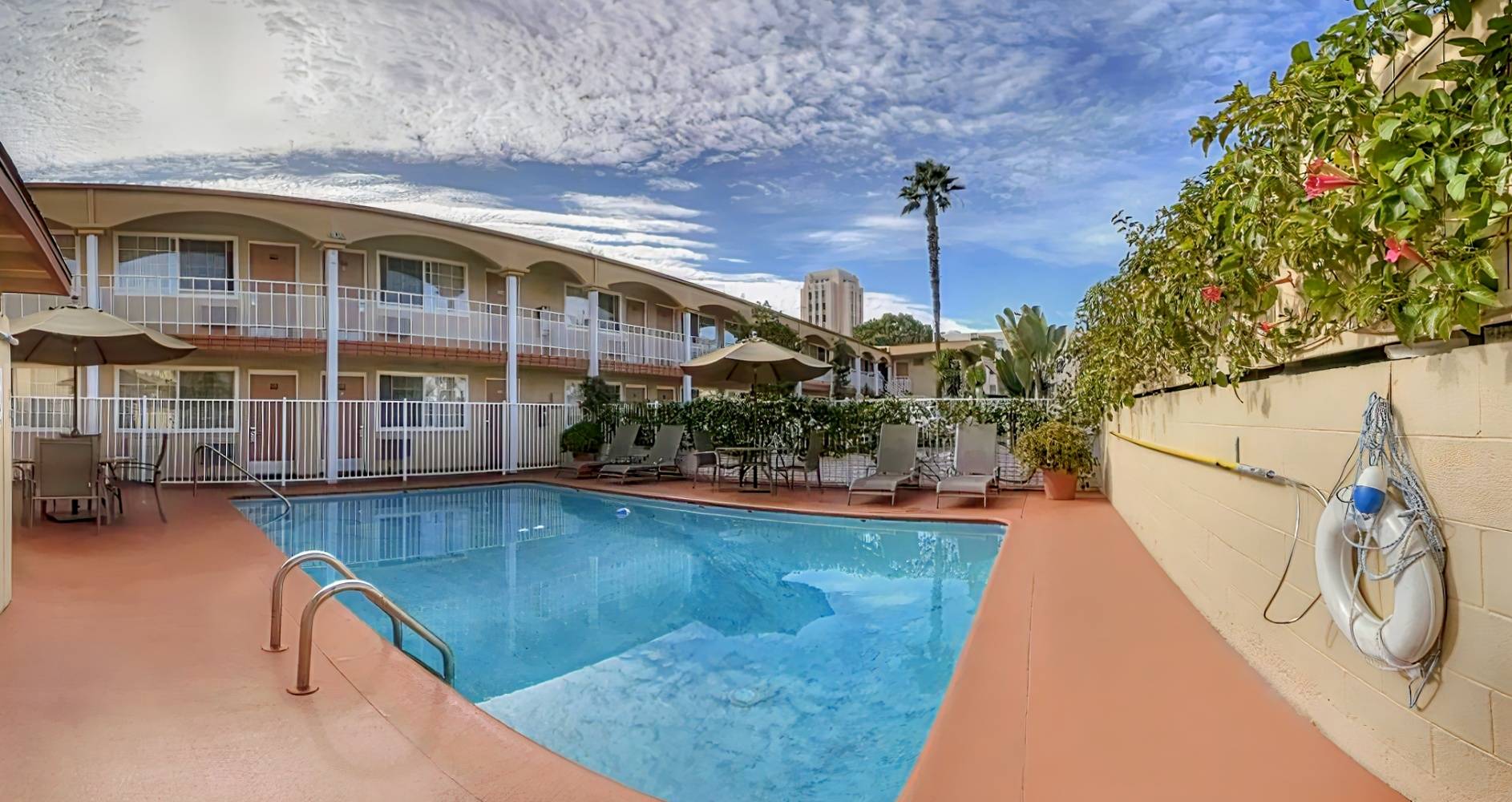 Pacific Inn and Suites-Convention Center-Gaslamp-Seaworld