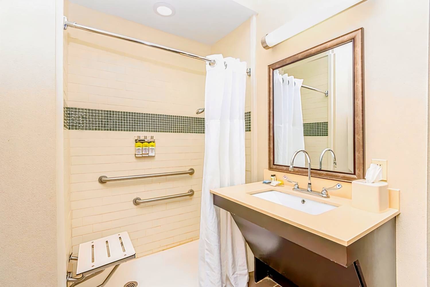 Staybridge Suites Houston - IAH Airport