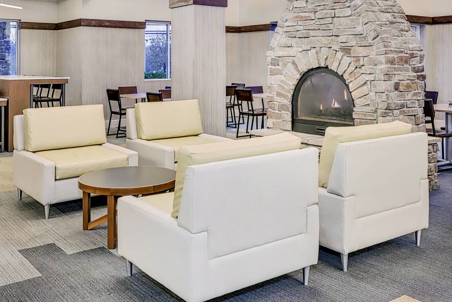 Holiday Inn Express Hotel & Suites East End