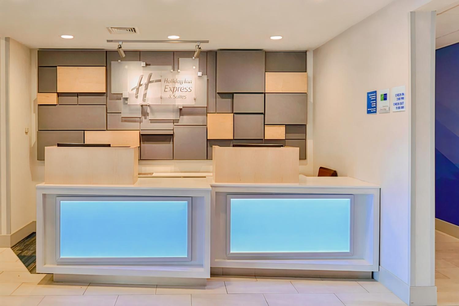 Holiday Inn Express Hotel and Suites Stevens Point