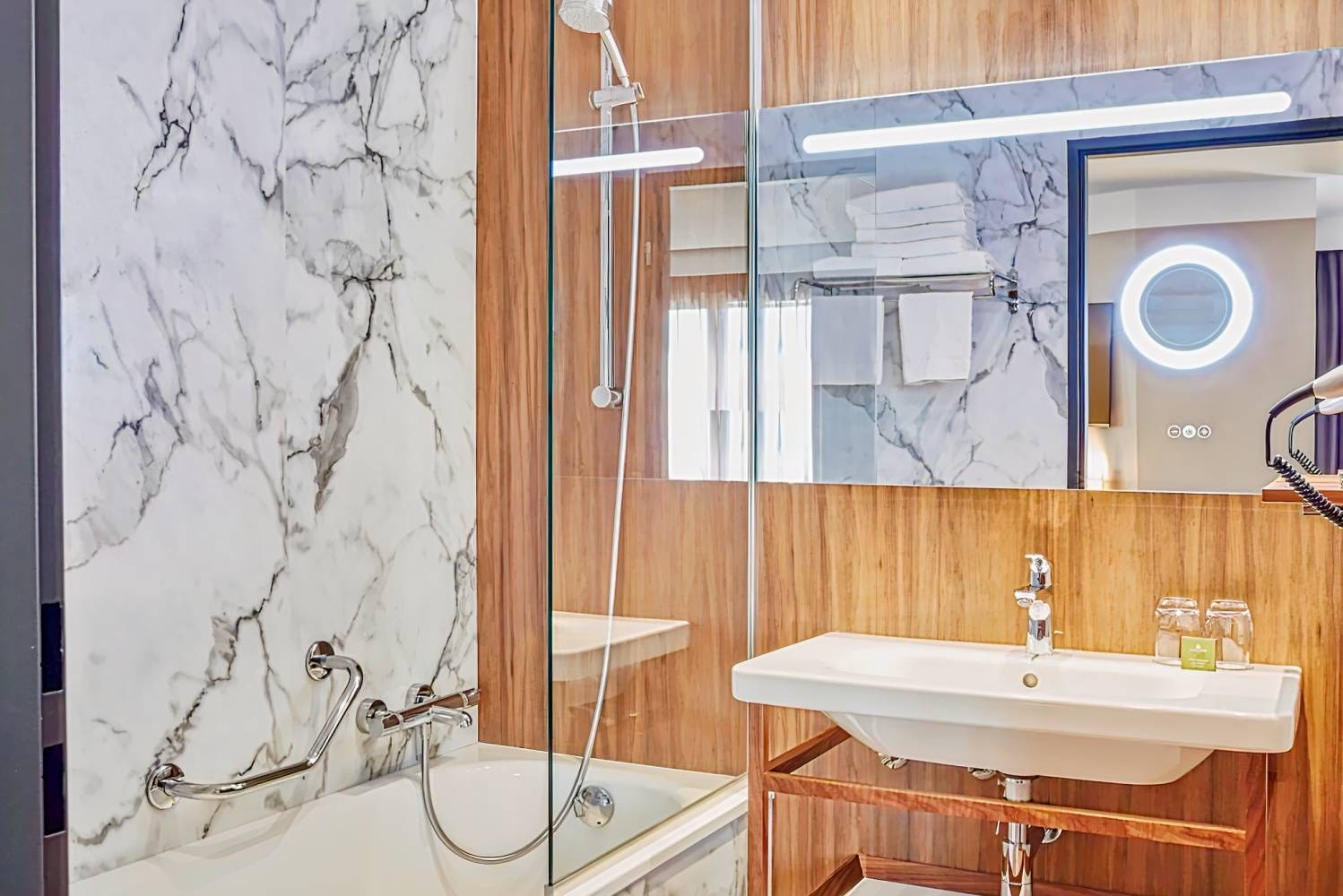 Hôtel l'Élysée Val d'Europe (old)