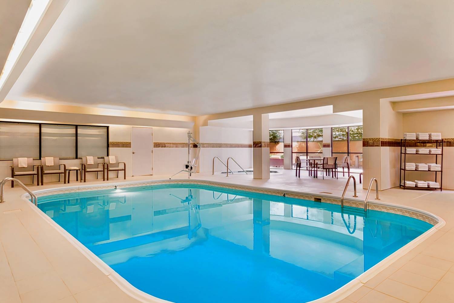 Courtyard by Marriott Bloomington Normal