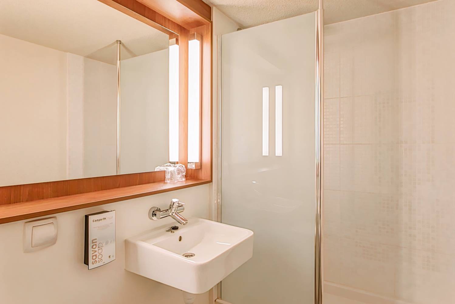 Campanile Poitiers Sud Aéroport