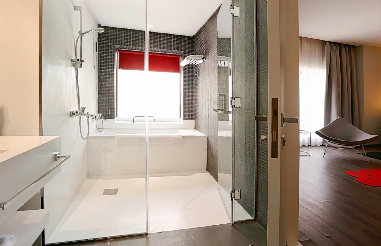 Ramada Hotel & Suites by Wyndham Dubai JBR