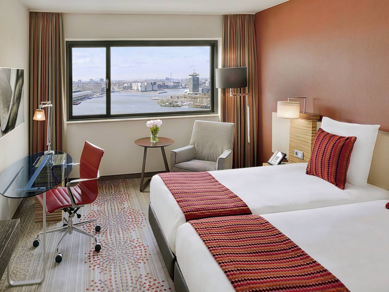 Mövenpick Hotel Amsterdam City Centre