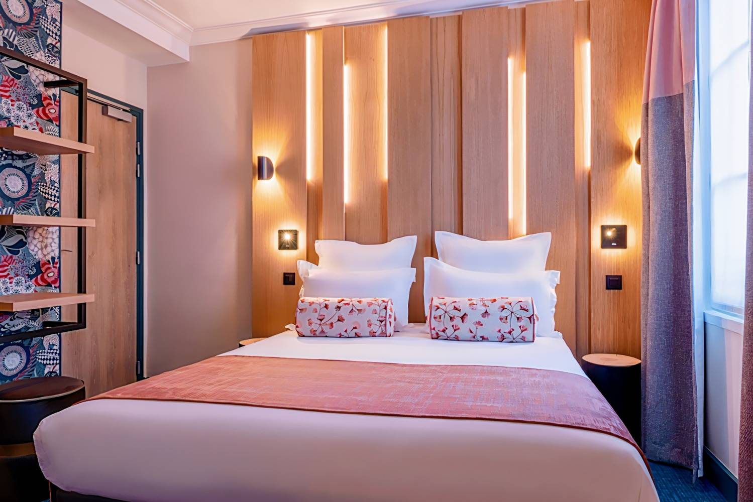 Leonardo Boutique Paris Opera